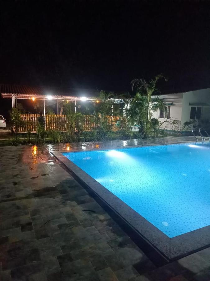 Mohor Retreat Hotel Alibag Exterior photo
