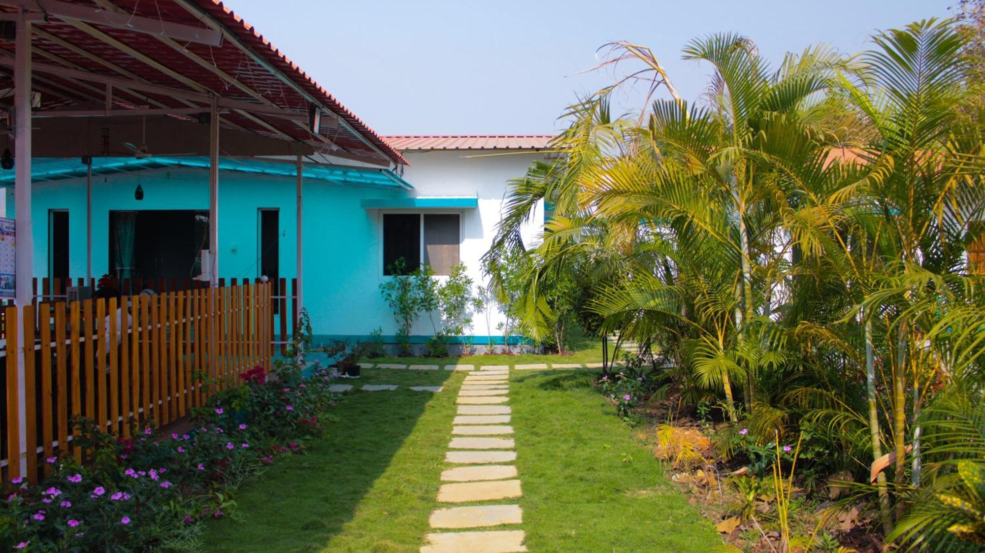 Mohor Retreat Hotel Alibag Exterior photo