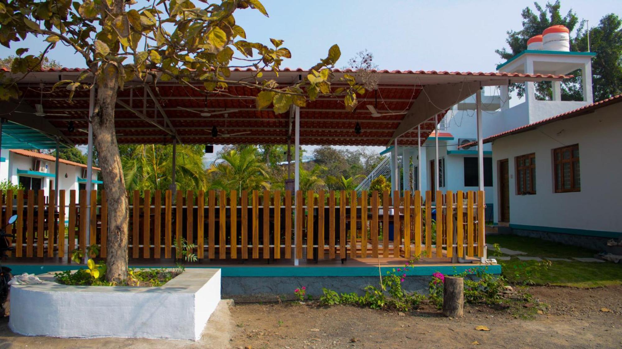 Mohor Retreat Hotel Alibag Exterior photo